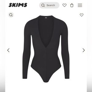 *SOLD* Skims Fits Everybody Plunge Neck Bodysuit